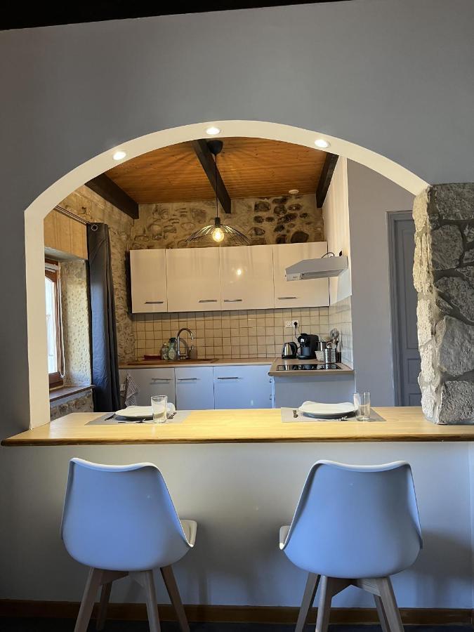 Apartment De Charme Au Coeur De Valreas